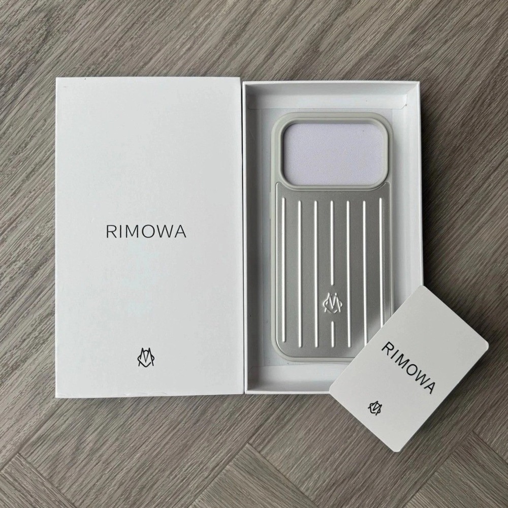 New RIMOWA Apple iPhone 17 Pro Max Silver Aluminium Phone Case Magsafe